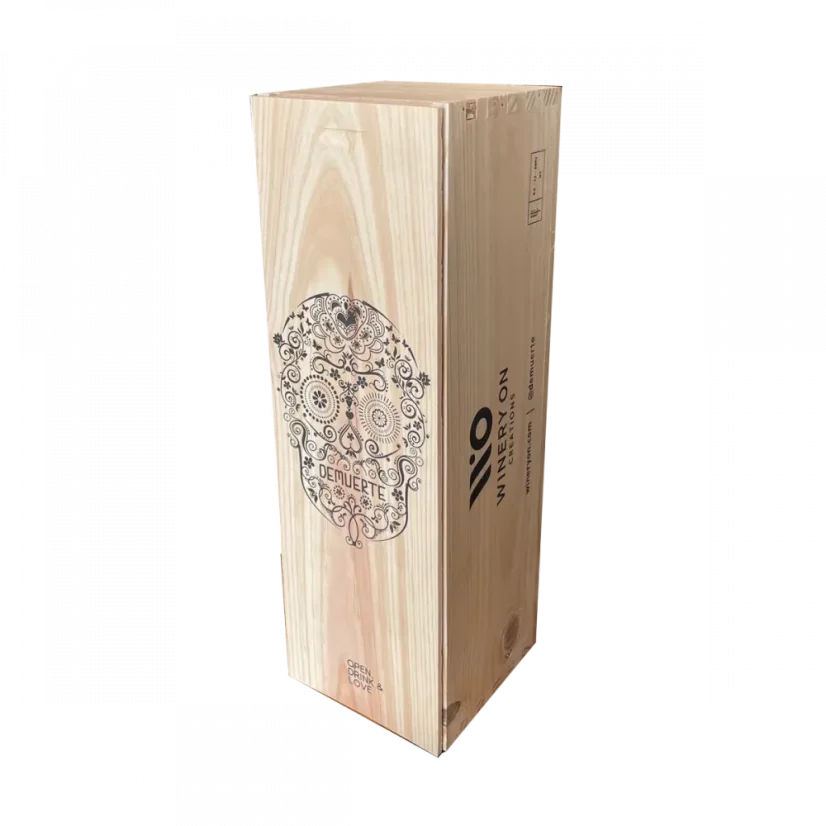 Demuerte Gold 1,5l v dřevěném boxu